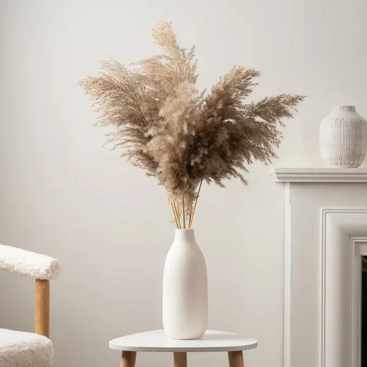 90cm Natural Pampas in Ribbed Ceramic Vase